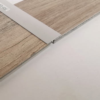 JS20-T2.5-Y/T/X 20mm Single Angle Flat Trim